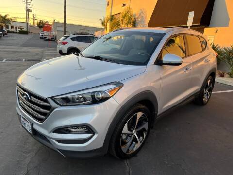 2016 Hyundai Tucson for sale at MANGIONE MOTORS ORANGE COUNTY in Costa Mesa CA