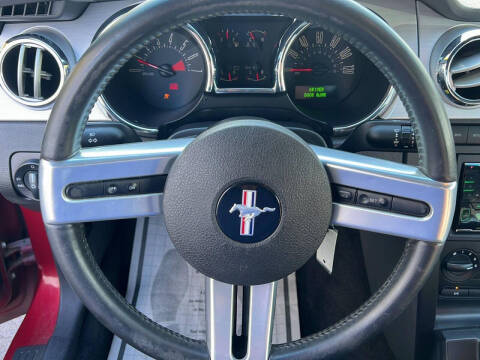 2006 Ford Mustang V6 Standard