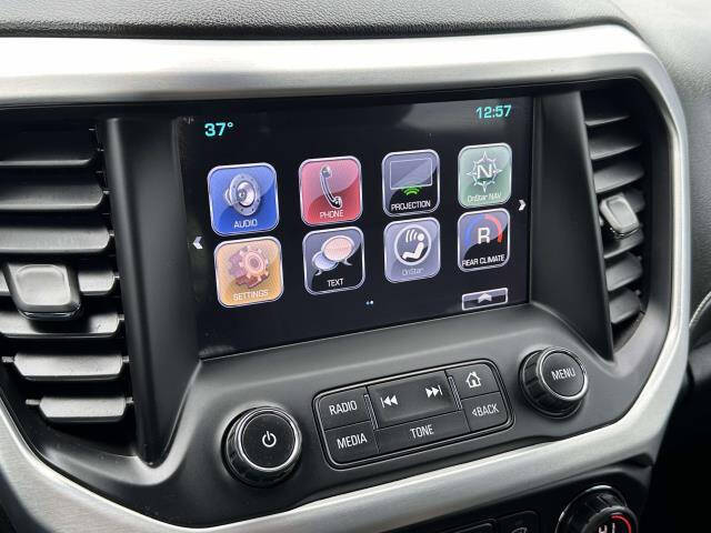 2017 GMC Acadia SLE-2