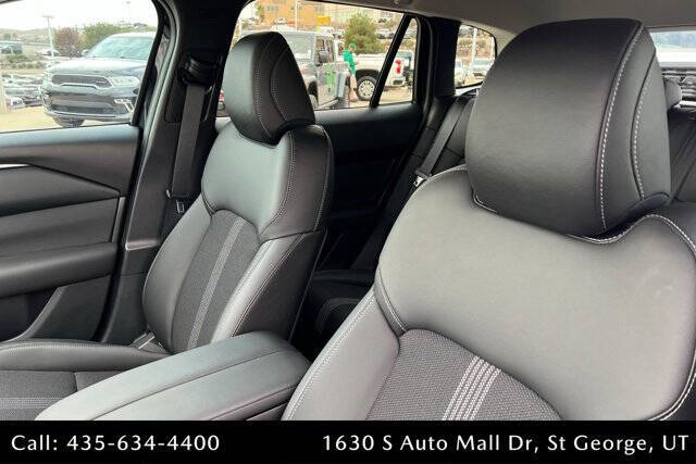 2025 Mazda CX-50 2.5 S Preferred