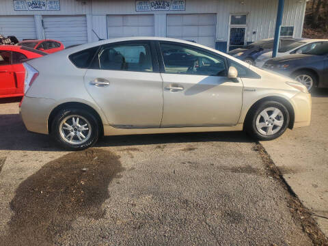2011 Toyota Prius for sale at Dave's Garage & Auto Sales in East Peoria IL