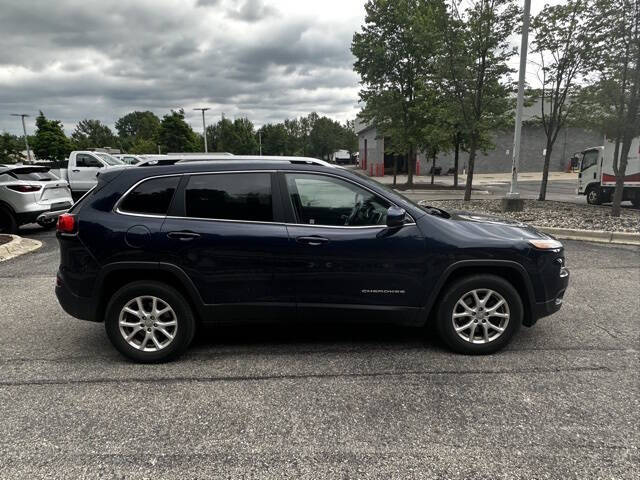 2014 Jeep Cherokee for sale at Bowman Auto Center in Clarkston, MI