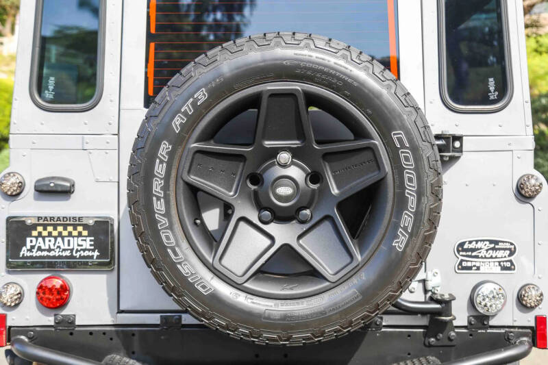 1984 Land Rover Defender
