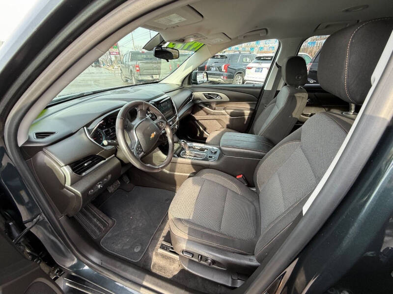 2018 Chevrolet Traverse LT Cloth