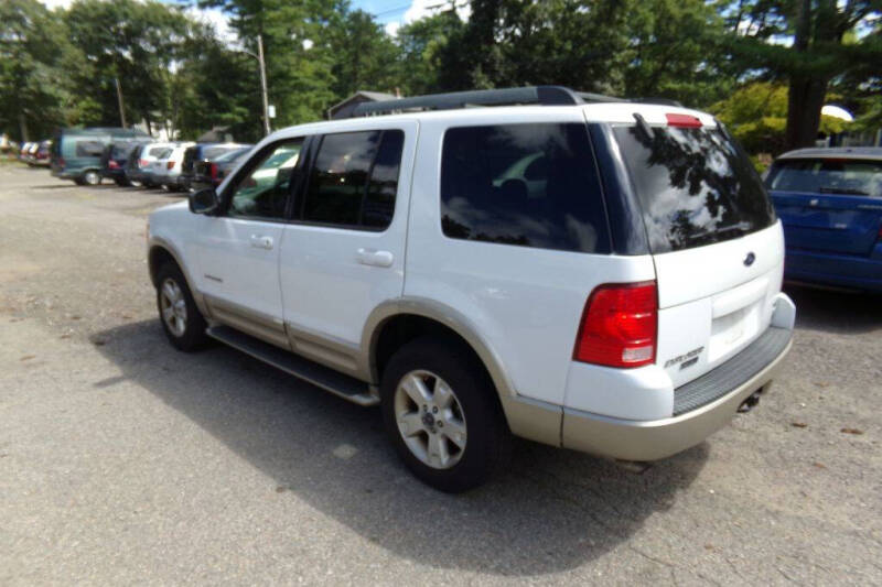 2005 Ford Explorer Eddie Bauer photo 7