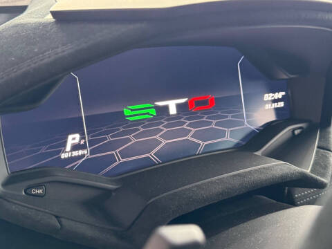 2023 Lamborghini Huracan STO