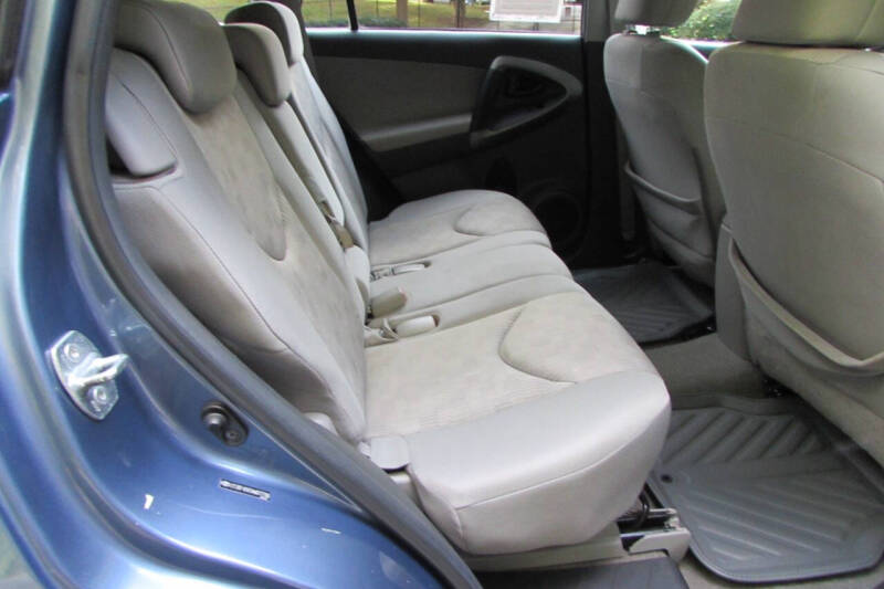 2010 Toyota RAV4 Base photo 21