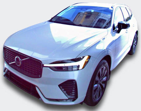2025 Volvo XC60 B5 Core Dark Theme