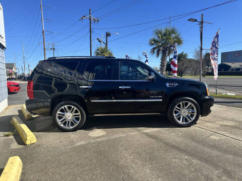 2013 Cadillac Escalade Platinum Edition