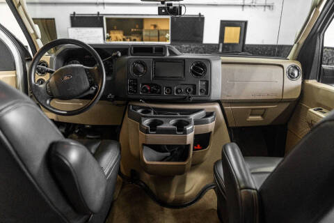 2010 Ford E-Series E-350 SD XLT
