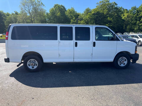 2017 GMC Savana LS 3500