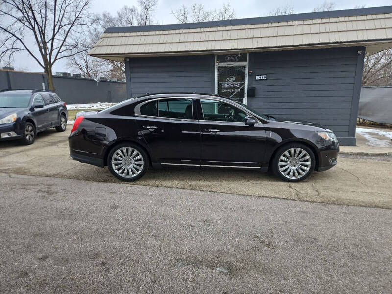 2013 Lincoln MKS Base's photo