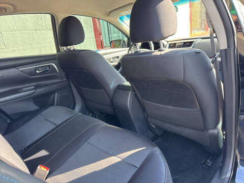 2017 Nissan Altima 2.5 SR