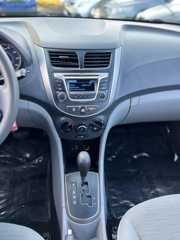 2015 Hyundai Accent GLS