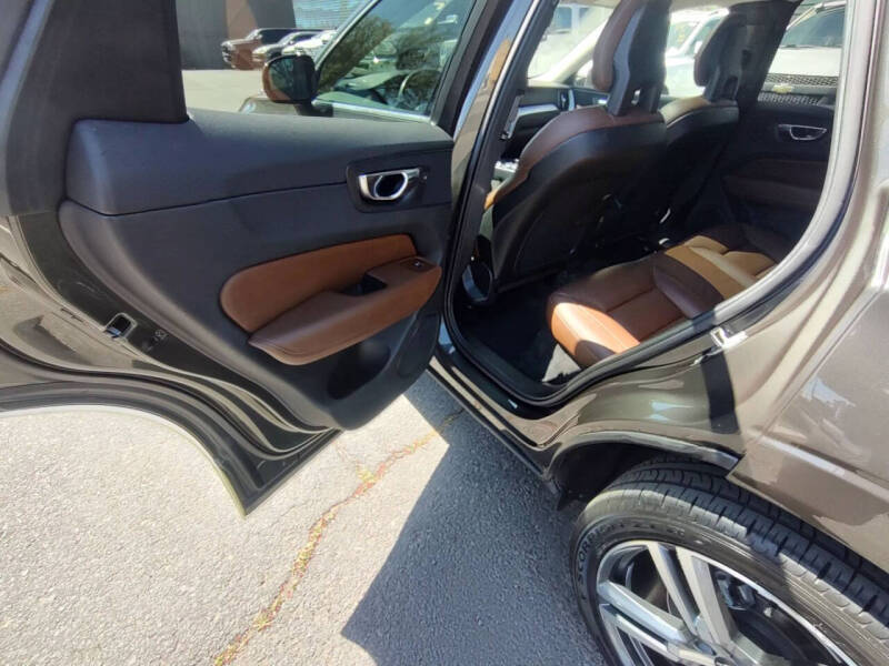 2018 Volvo XC60 T5 Momentum