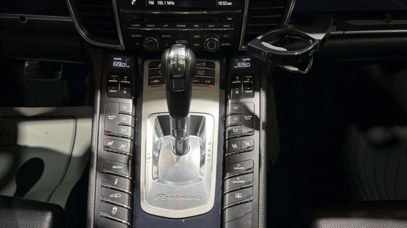 2015 Porsche Panamera S E-Hybrid