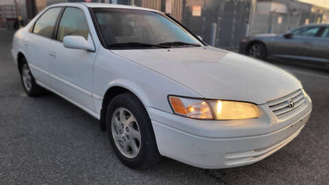 1999 Toyota Camry LE V6