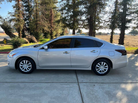 2014 Nissan Altima for sale at Gold Rush Auto Wholesale in Sanger CA