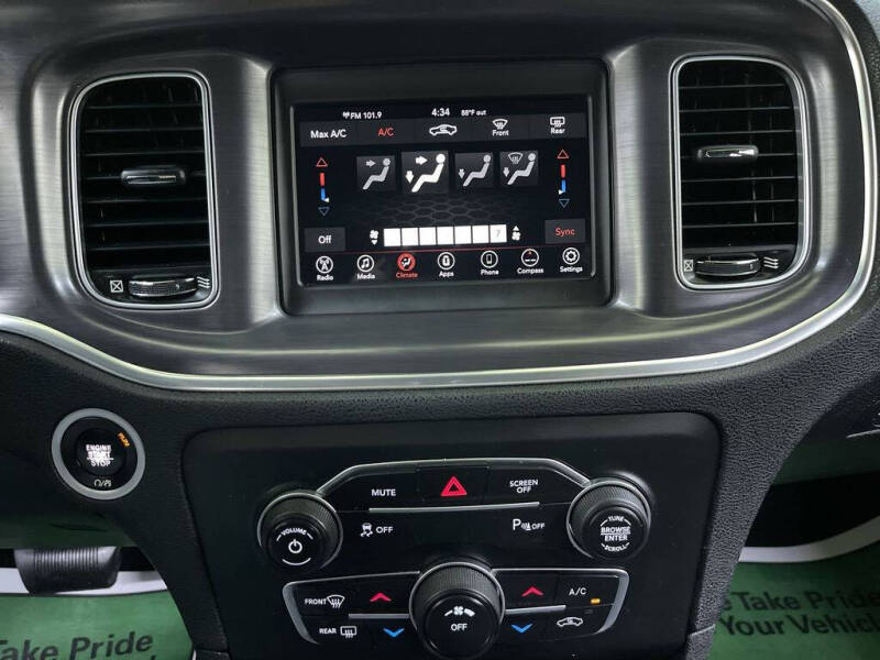 2018 Dodge Charger SXT