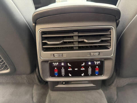 2022 Audi Q7 quattro Prestige 55 TFSI