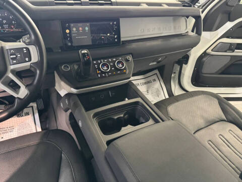 2020 Land Rover Defender 110 SE