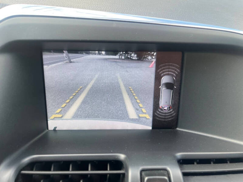 2014 Volvo XC60 T6 Premier Plus