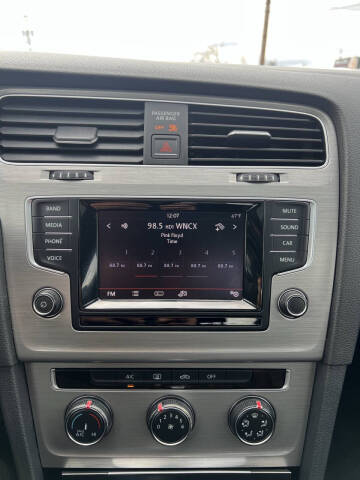 2015 Volkswagen Golf TSI S