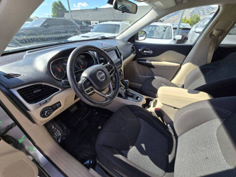 2019 Jeep Cherokee Latitude