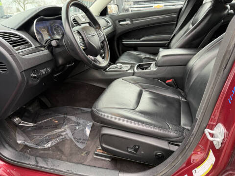 2017 Chrysler 300 Limited