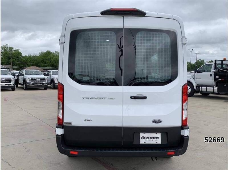 2023 Ford Transit