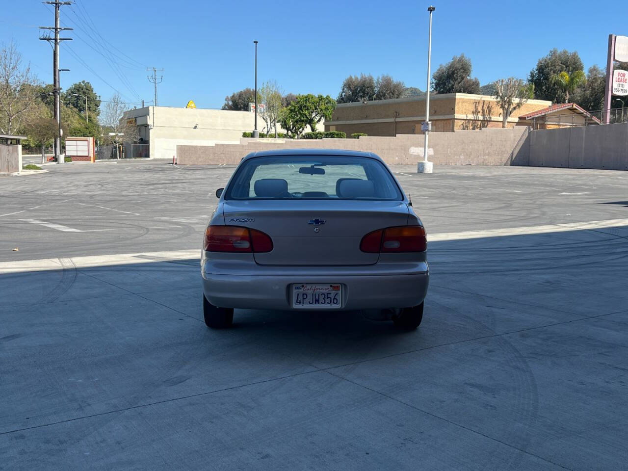 2001 Chevrolet Prizm for sale at R&G Auto Sales in Tujunga, CA