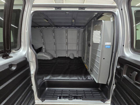 2024 Chevrolet Express 2500
