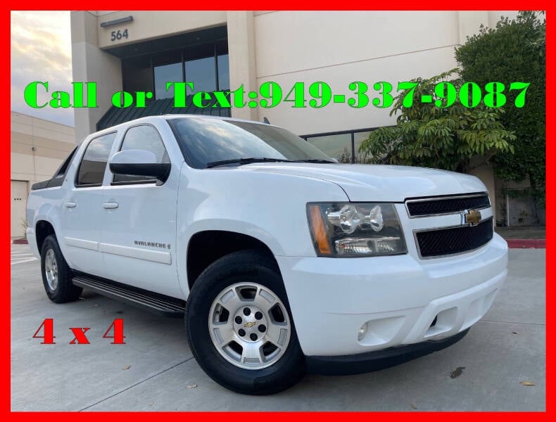 2007 Chevrolet Avalanche for sale at Cruise Autos in Corona CA