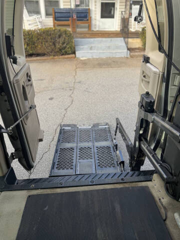 2006 Ford E-Series E-150 XL