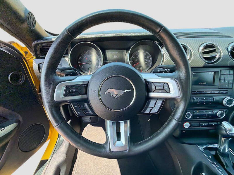 2016 Ford Mustang V6