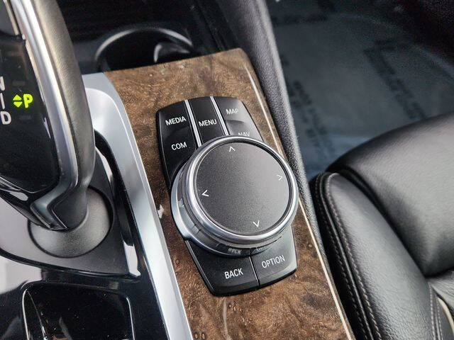 2018 BMW 5 Series 530i