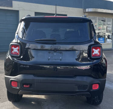 2017 Jeep Renegade Trailhawk