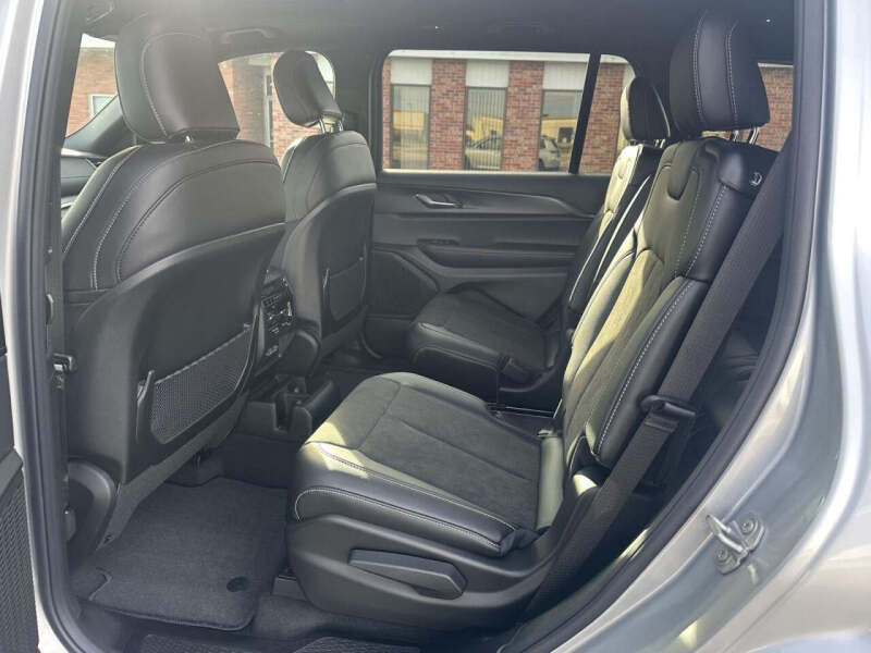 2025 Jeep Grand Cherokee L