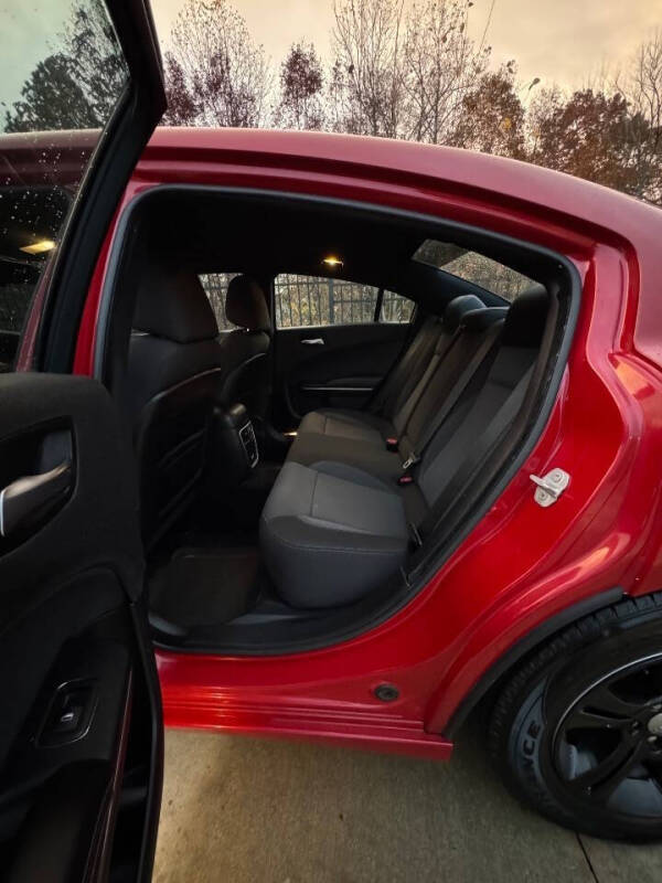 2016 Dodge Charger SE