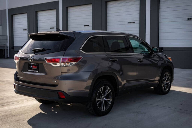 2016 Toyota Highlander XLE
