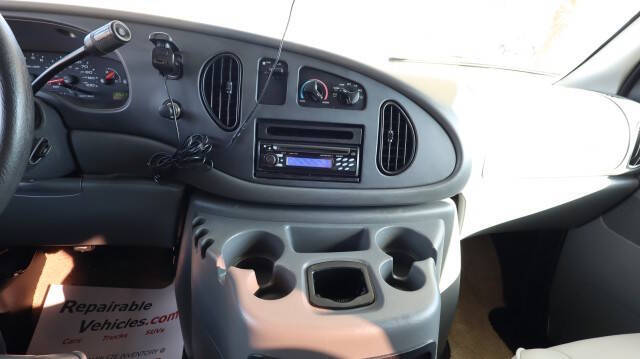 2004 Ford E-Series E-450 SD