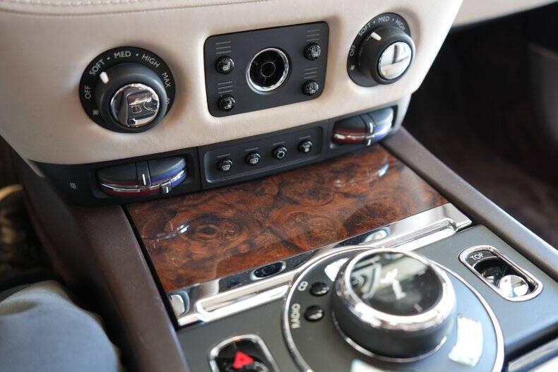 2017 Rolls-Royce Dawn