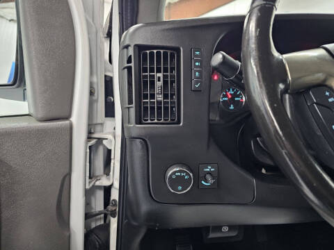 2018 GMC Savana 2500