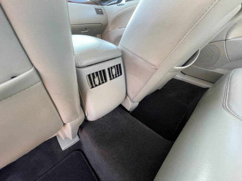 2011 Buick Lucerne Super