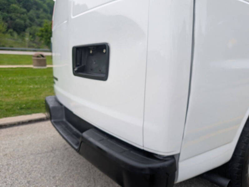 2019 Chevrolet Express 2500