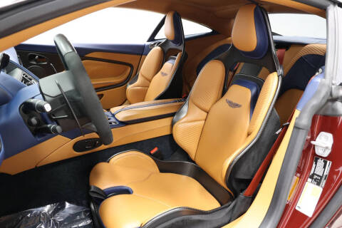 2023 Aston Martin DBS