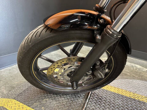 2017 Triumph Street Cup Jet Black/Silver Ic