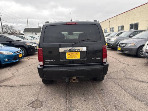 2010 Dodge Nitro Shock