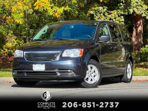 2013 Chrysler Town and Country Touring