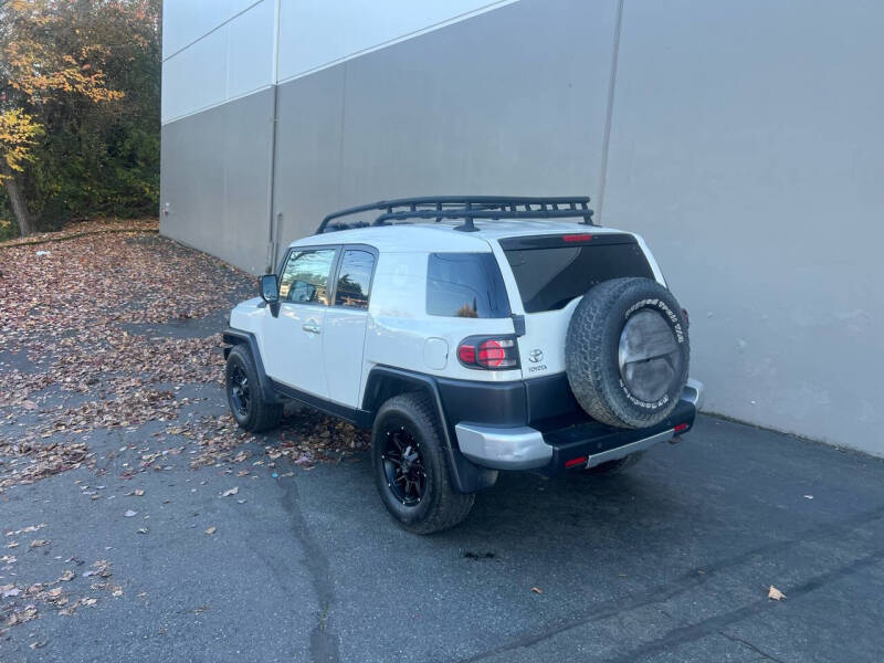 2008 Toyota FJ Cruiser Base photo 4